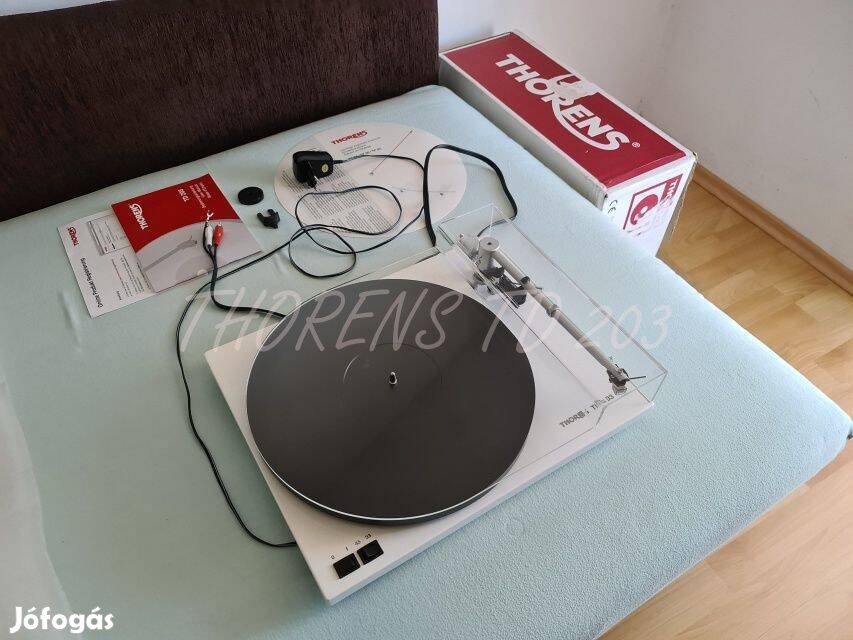 Thorens TD 203 magasfényű fehér audiophile lemezjátszó