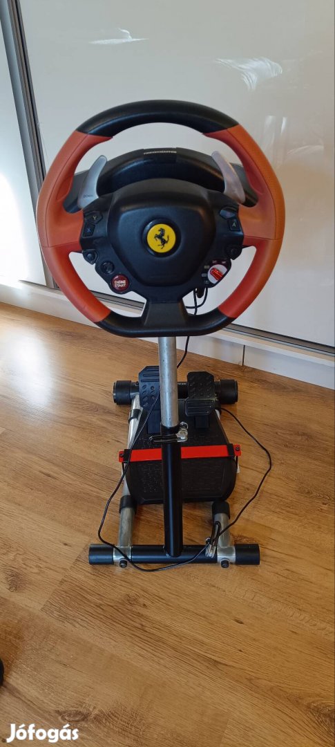 Thrustmaster 458 Spider Ferrari verseny kormány állvánnyal 