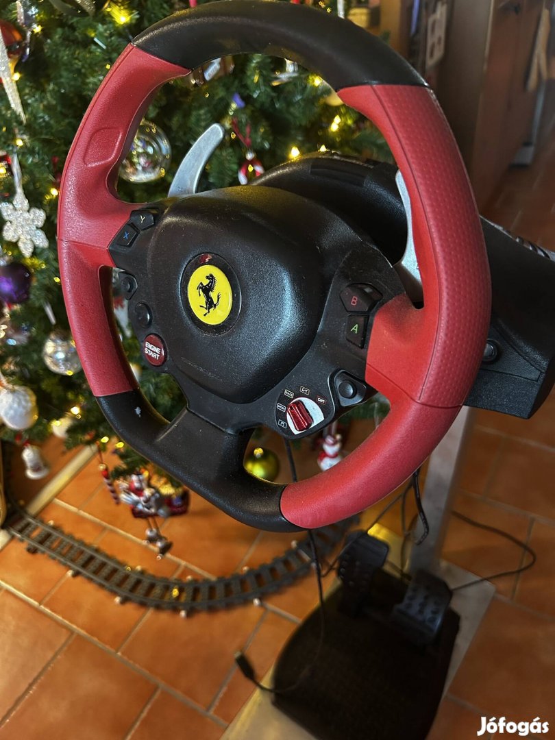 Thrustmaster 458 kormány állvánnyal