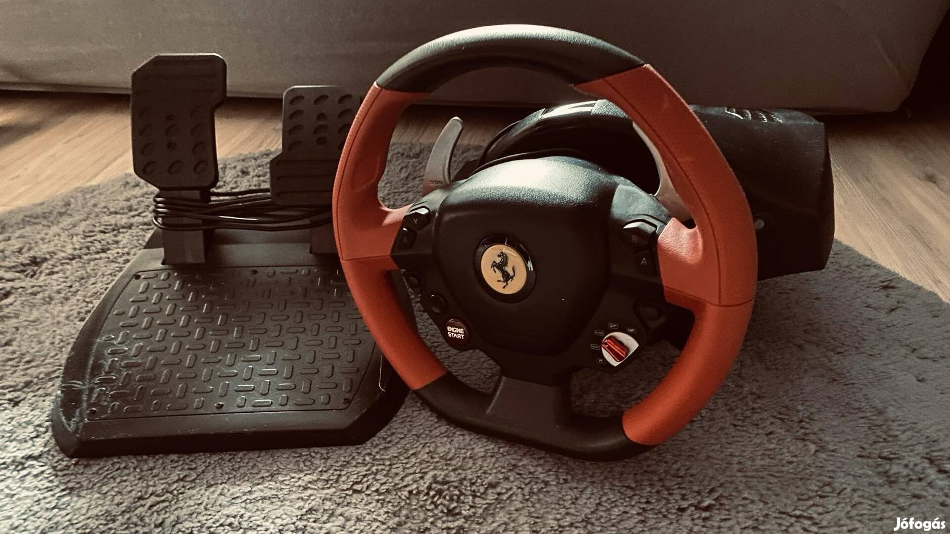 Thrustmaster Ferrari 458 Spider Versenykormány, Fekete