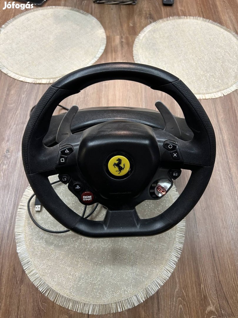 Thrustmaster T80 Ferrari 488 GTB kormány