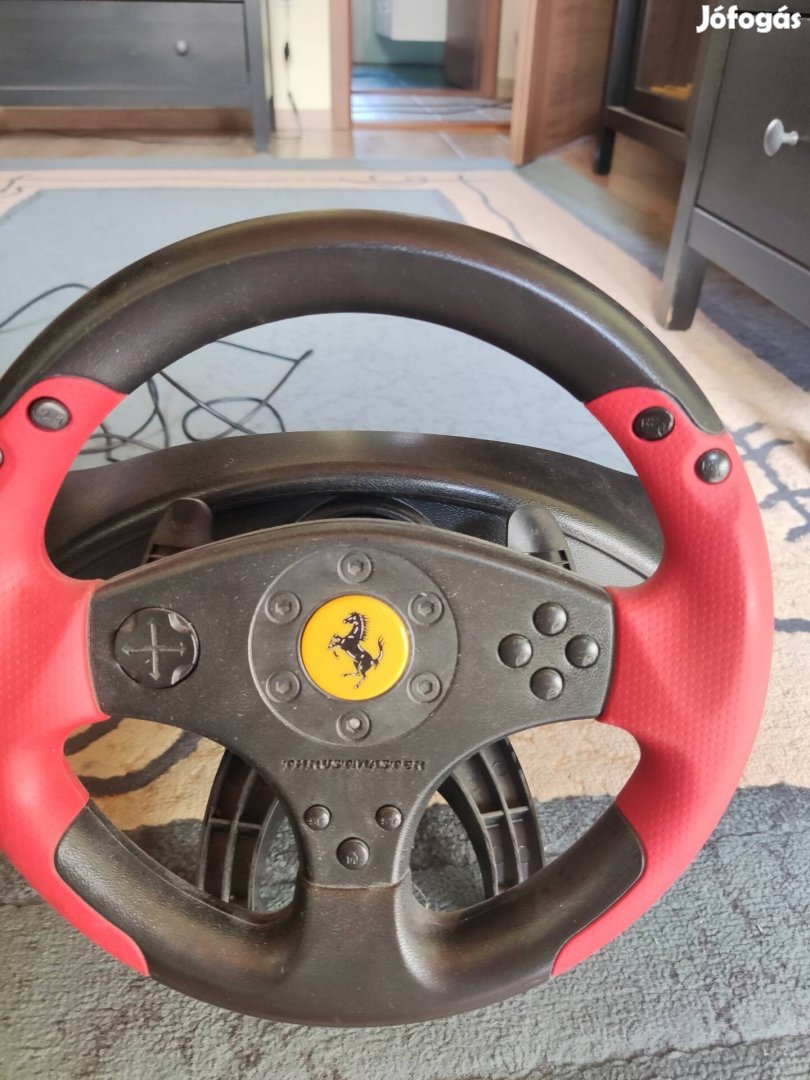 Thrustmaster kormány 