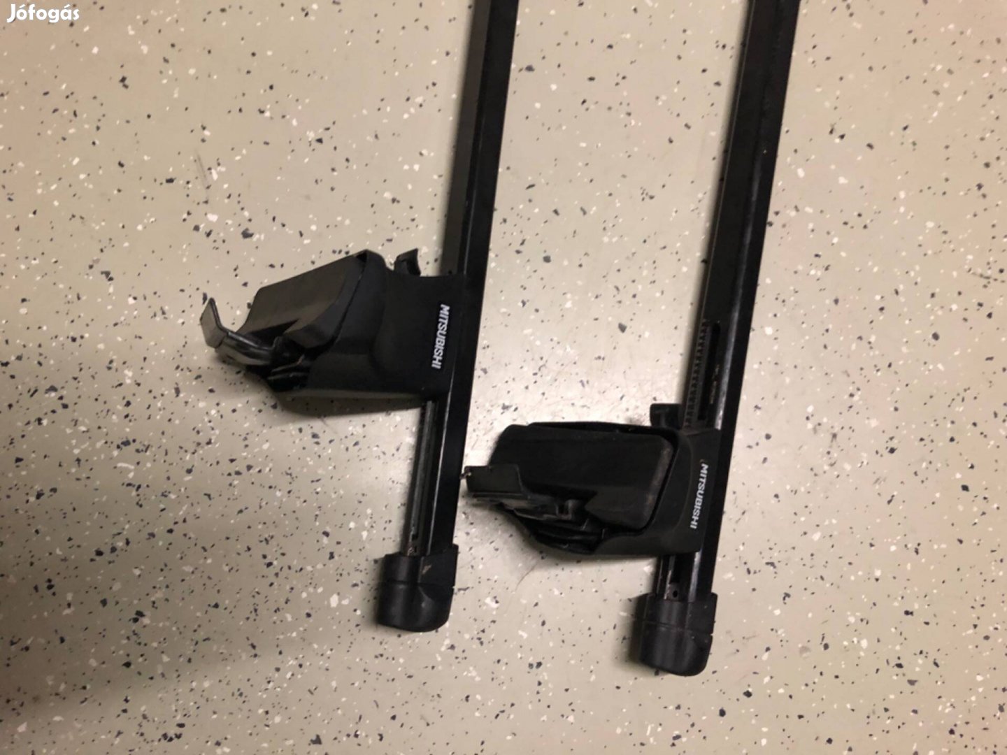 Thule 750 / 754 talpszett + 135 cm squarebar rúd!