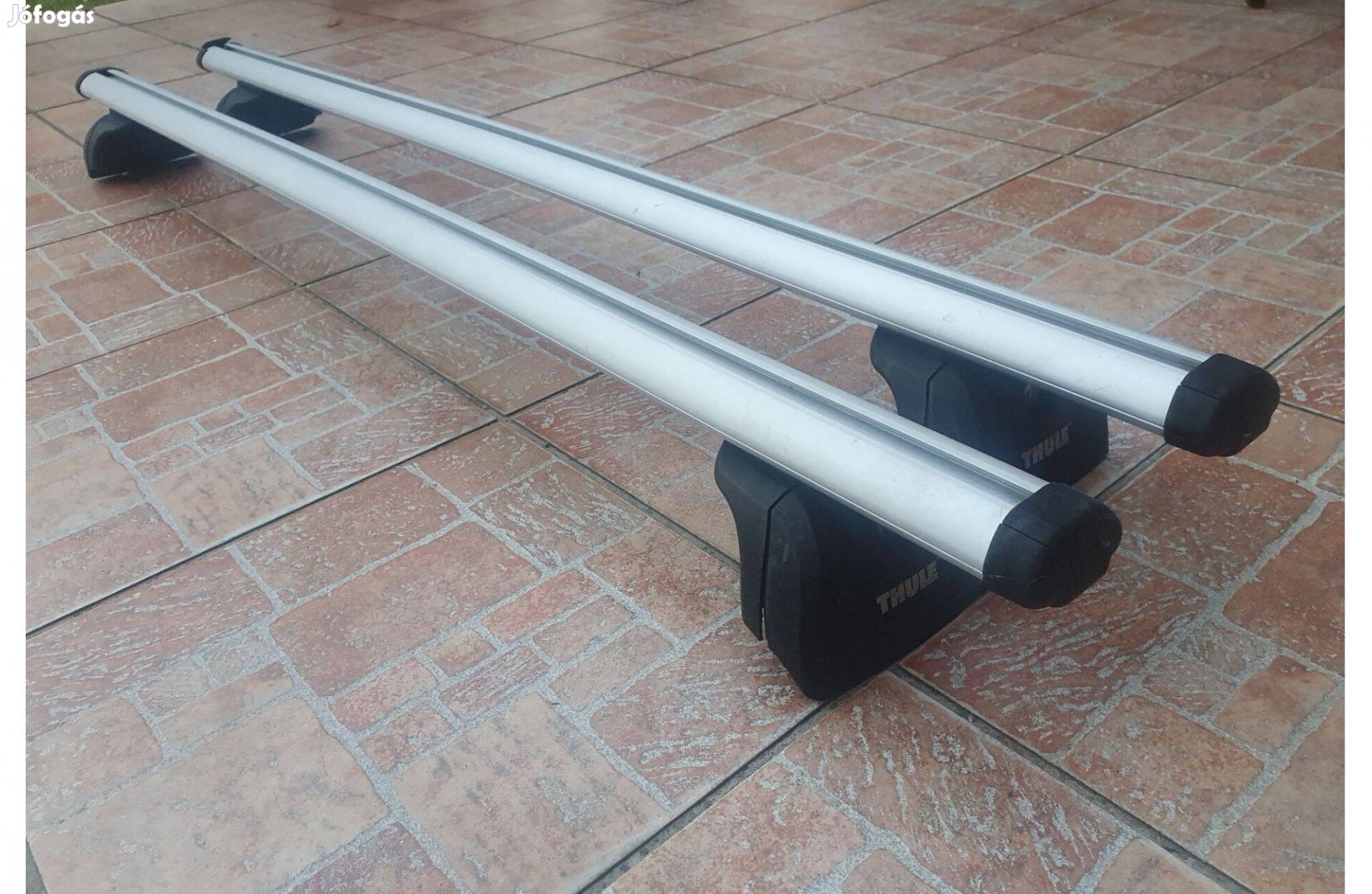 Thule Alu tetőcsomagtartó 120 cm keresztrúd kulcsával Ingyen GLS