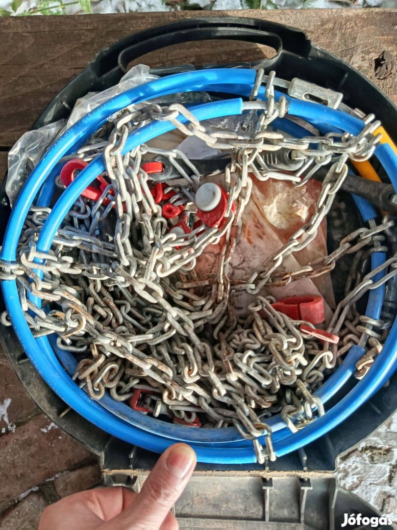 Thule CB 090-es méretű alig használt hólánc eladó