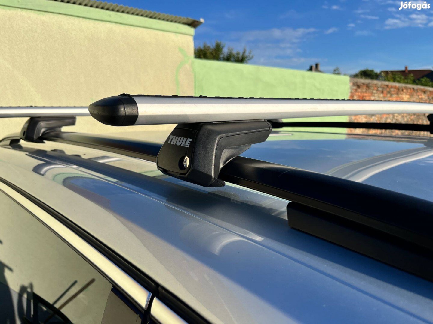 Thule Evo Raised Rail Wingbar Ewo tetőcsomagtartó kombi tetőkorlátos