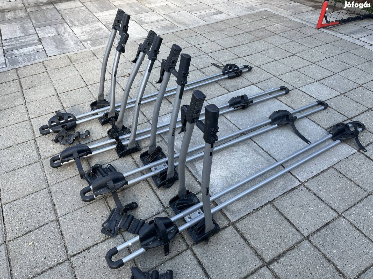 Thule Freeride 532 , kerékpártartó tetőcsomagtartóra 4db