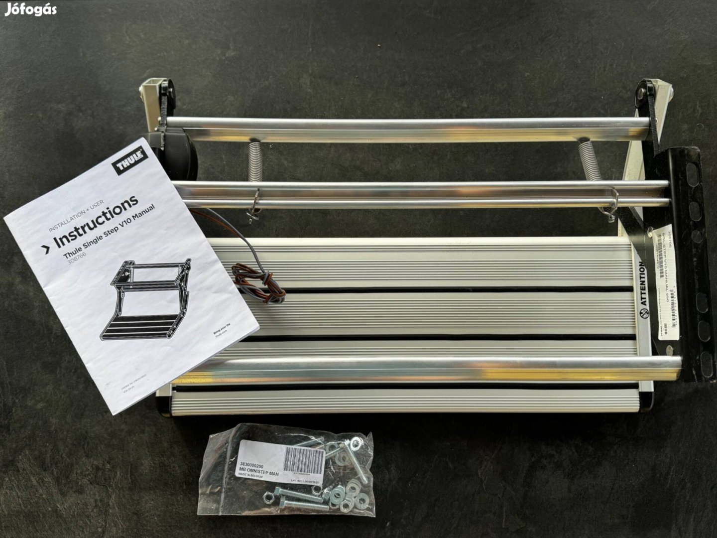 Thule Single Step V10 manuálisan kihúzható fellépő