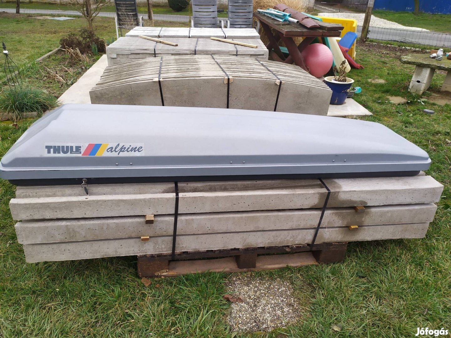 Thule alpine tetőbox