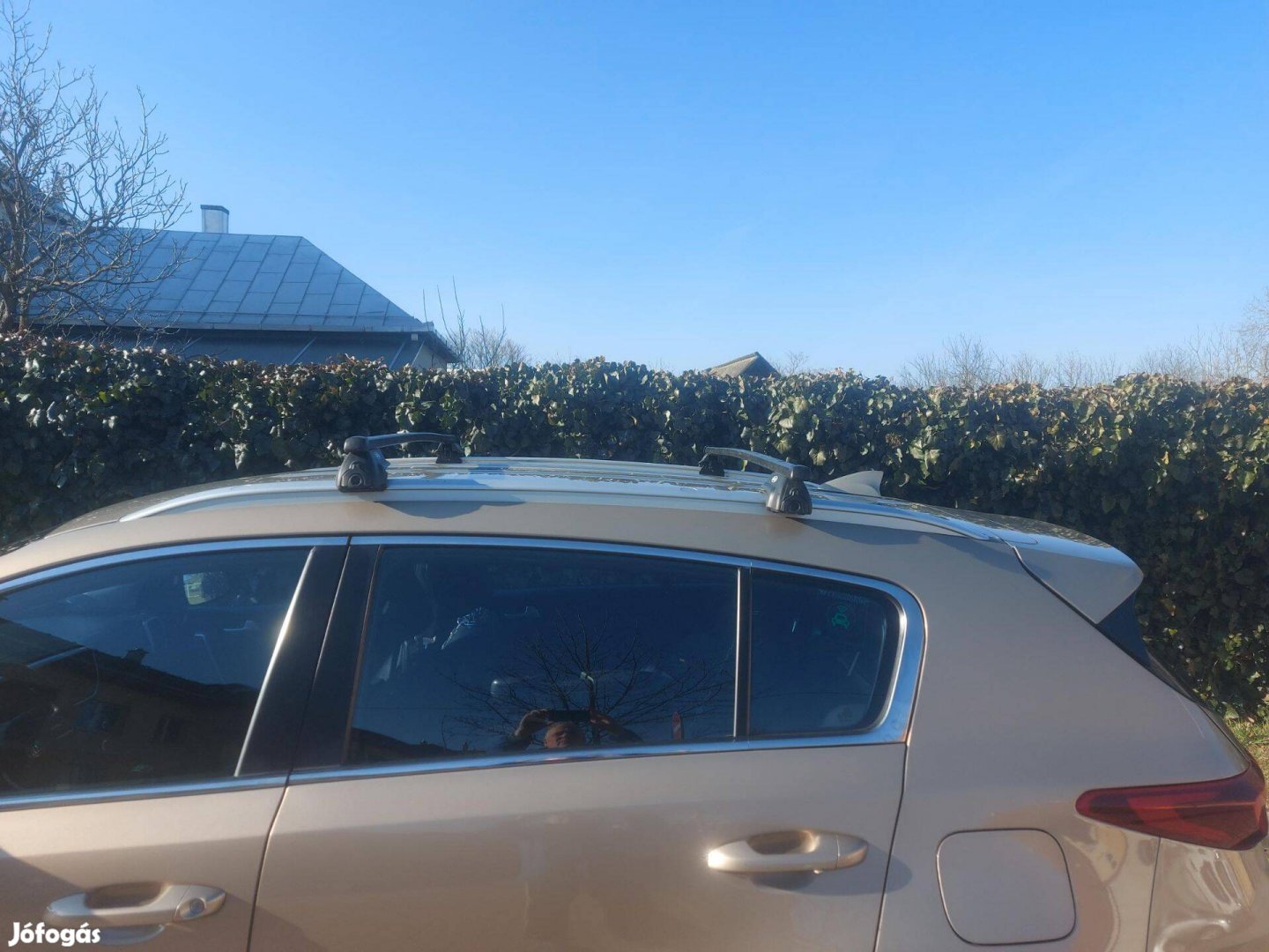 Thule tetőcsomagtartó KIA Sportage-hez eladó!