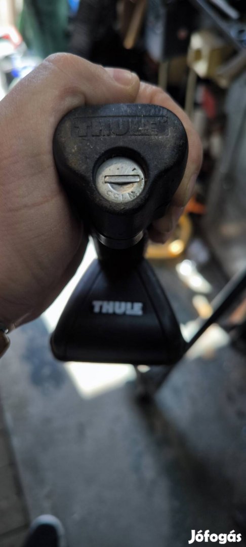 Thule tetőcsomagtartó eladó Zafira b ről.