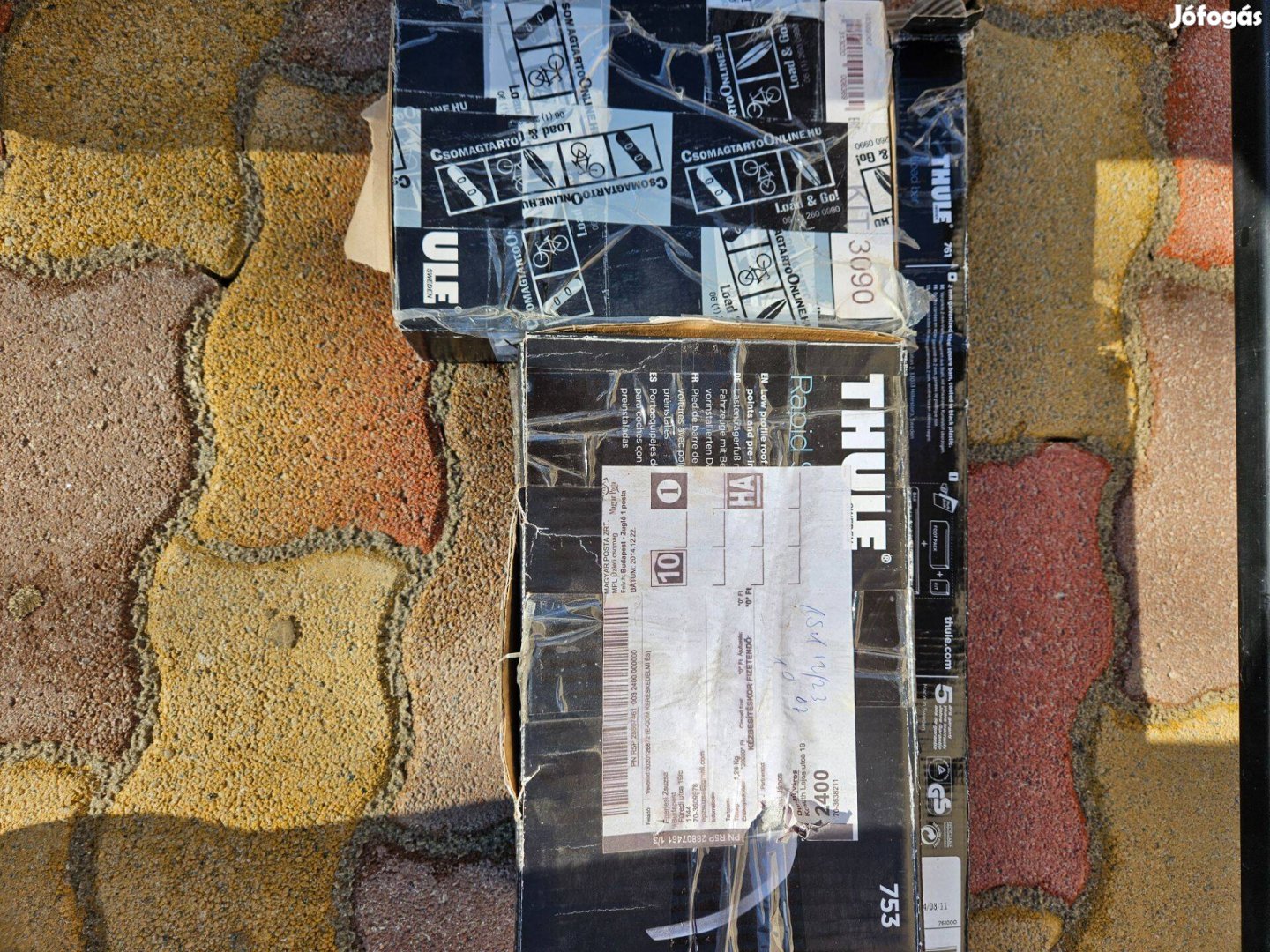 Thule tetőtartó szet eladó 761 rúd, 753 talp, 3090 KIT