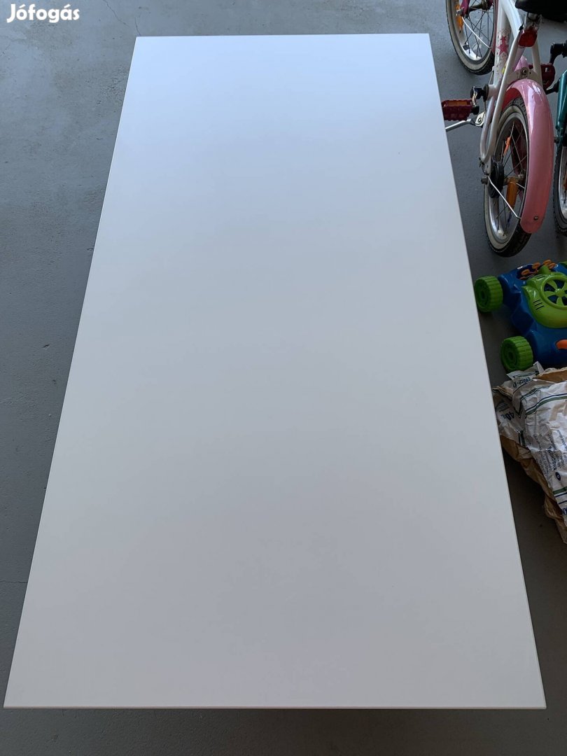 Thyge asztal 80x160