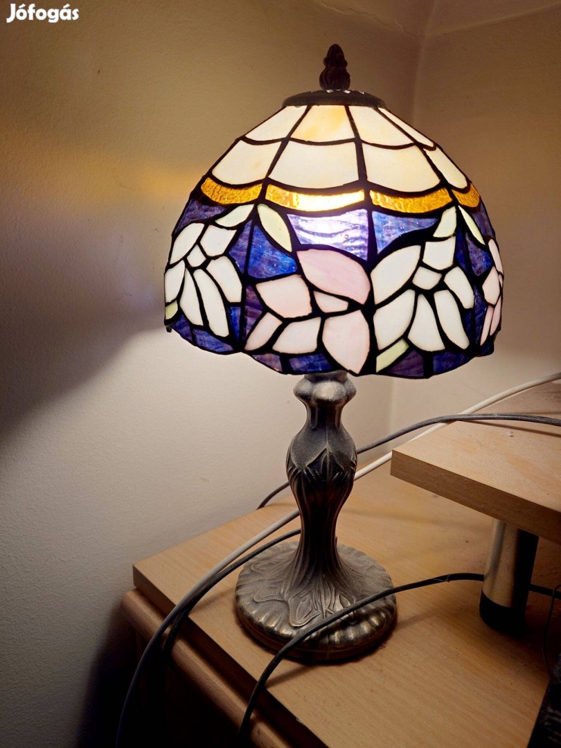 Tiffany lámpa