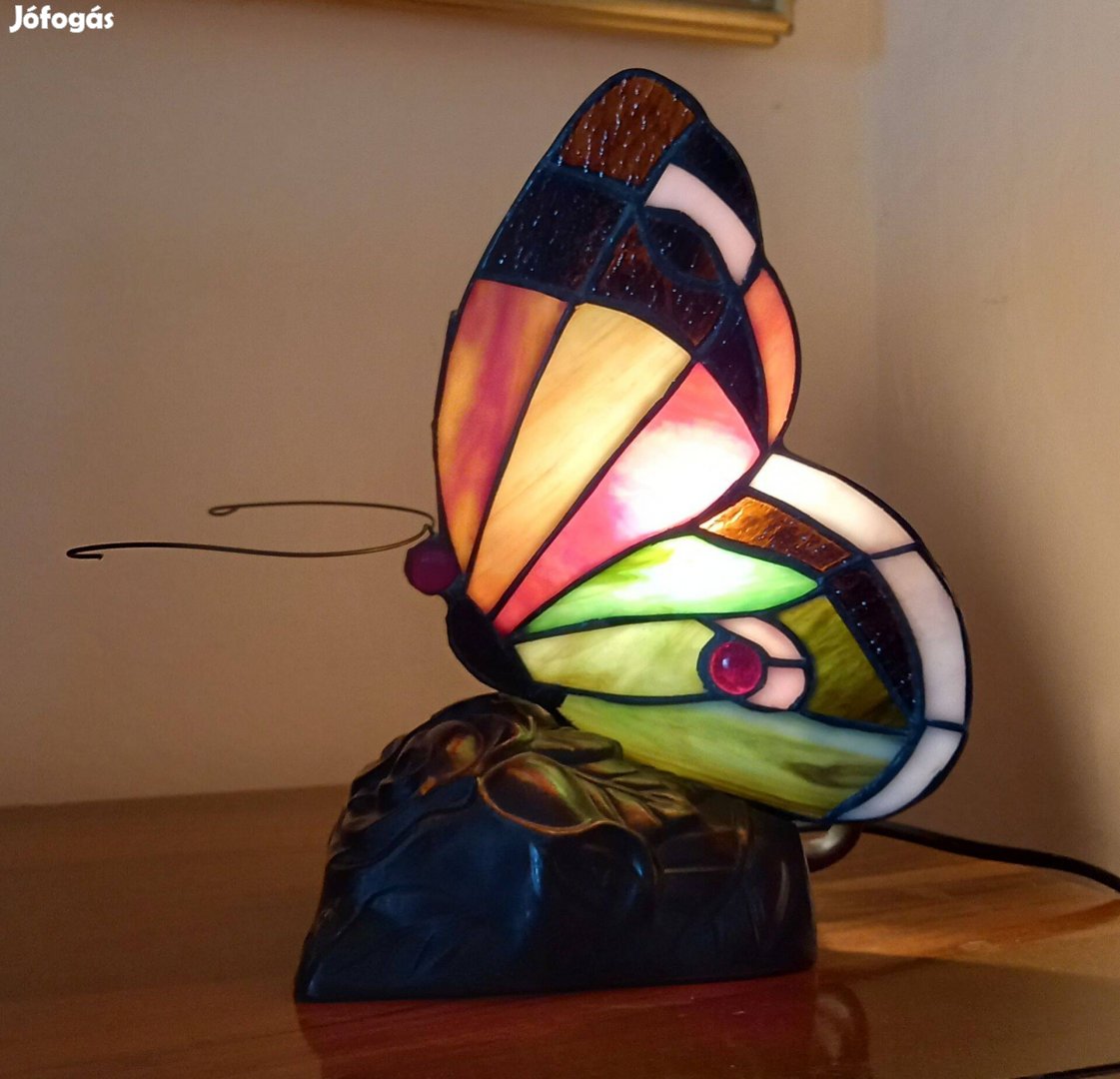 Tiffany pillangó lámpa
