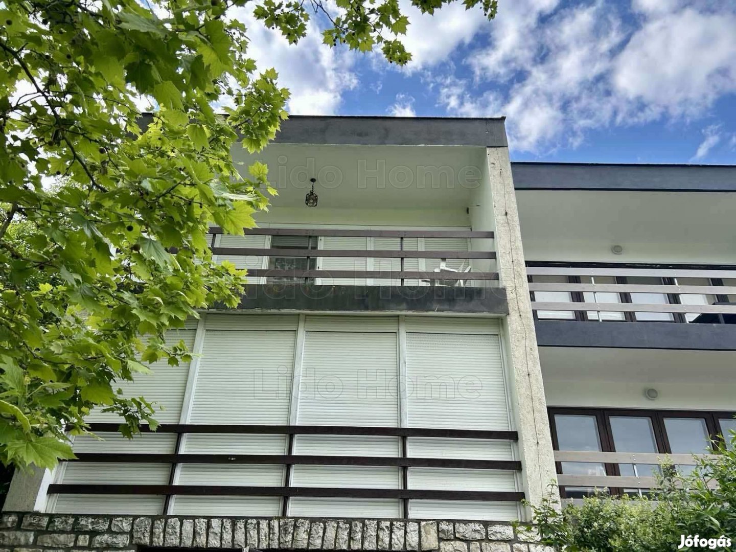 Tihanyi nyugalom zöldövezetbe lakás a Balaton partjától pár