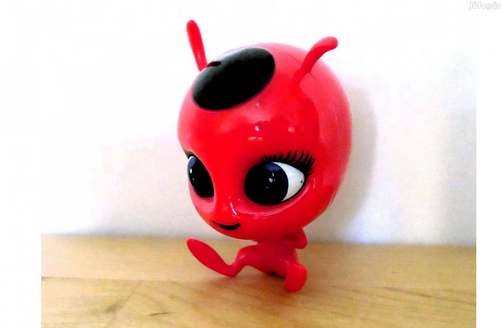 Tikki figura - Miraculous - Ladybug