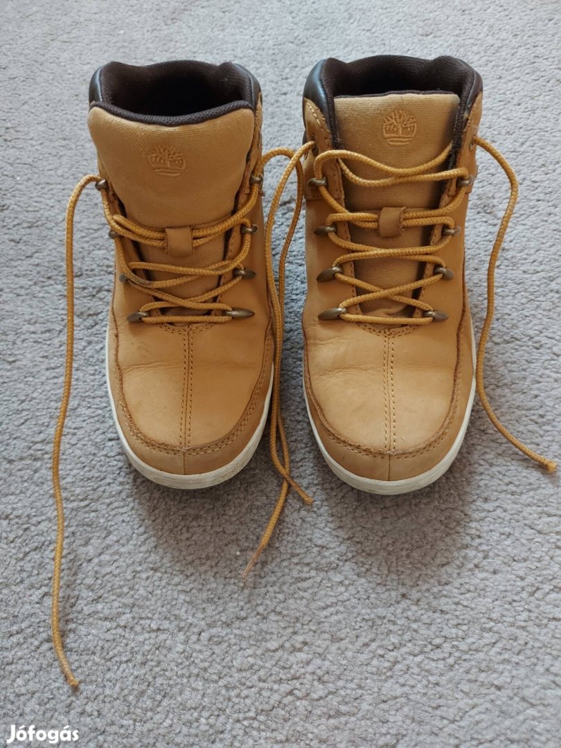 Timberland magasszárű cipő 35