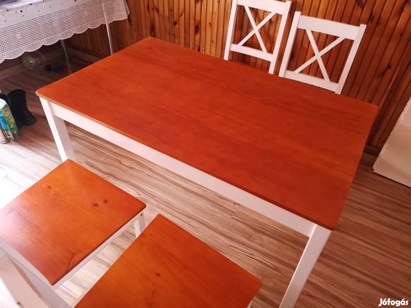 Timeless Tools Étkezőasztal + 4 székkel, fehér - barna