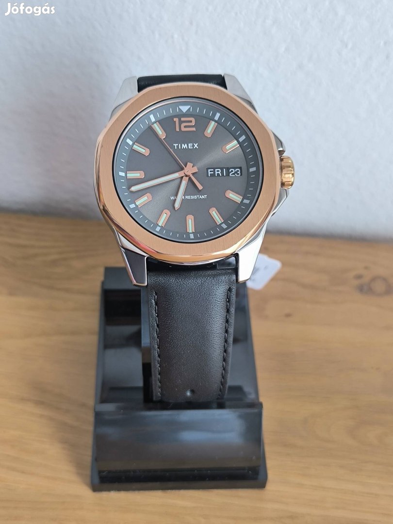 Timex Essex Avenue vadonatúj férfi kvarcóra