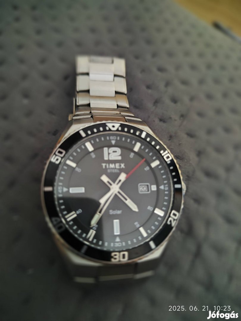 Timex TW2V53700 tip. Vízálló Solár Férfi karóra eladó!