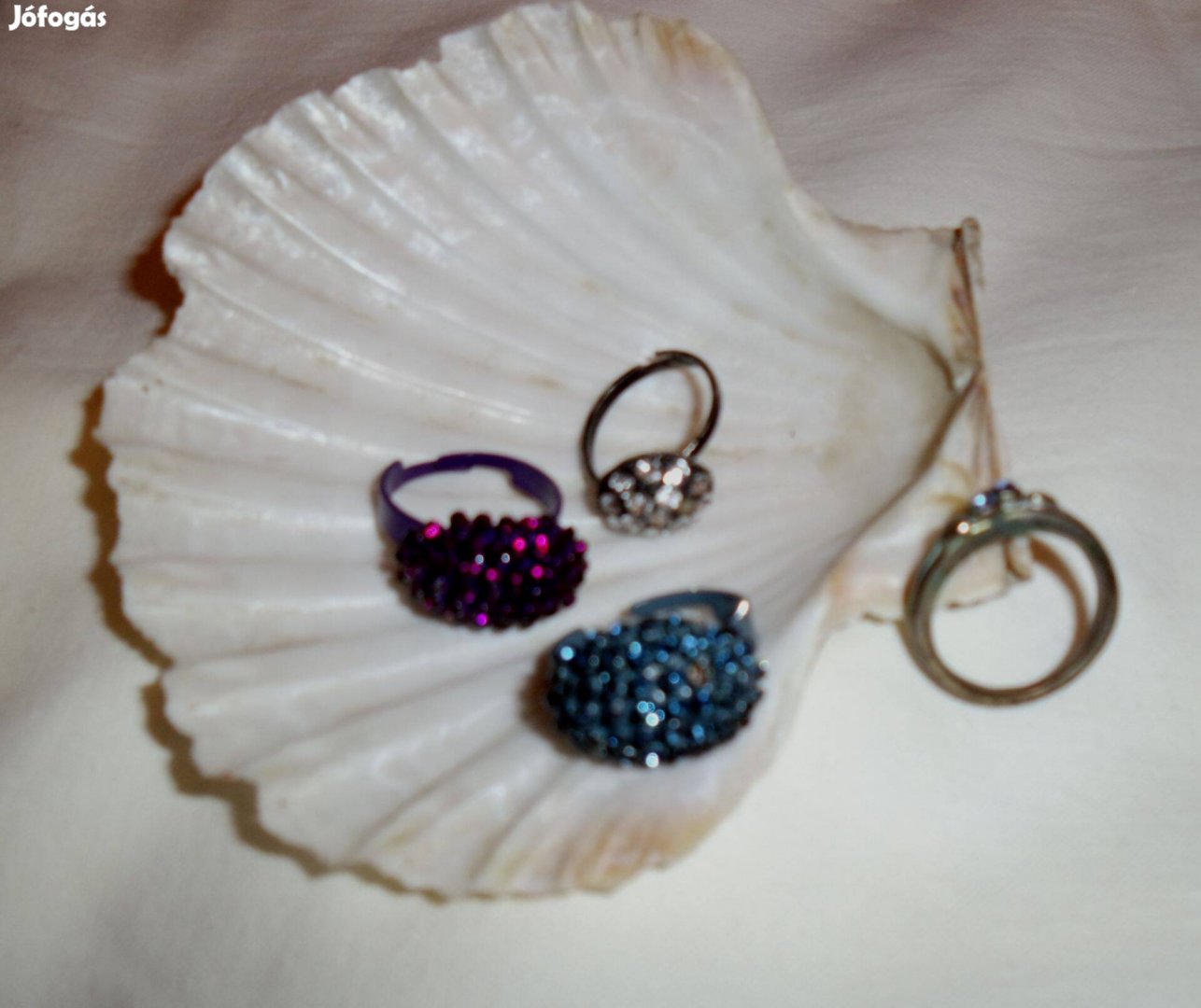 Tini gyerek bizsuk újak