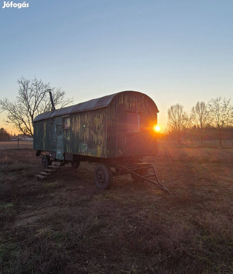 Tiny house, Cirkuszi lakókocsi, Mobilház