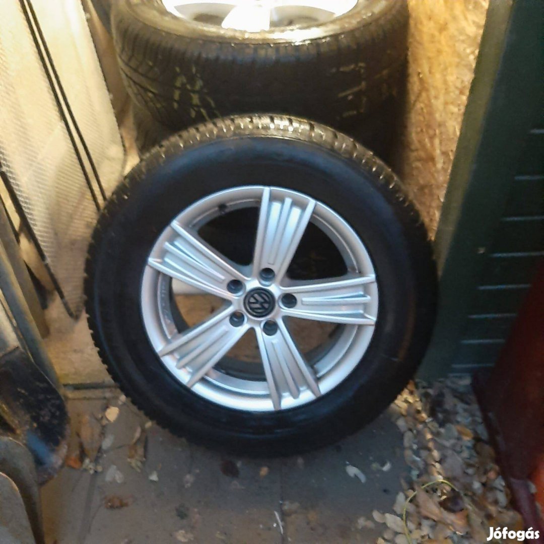 Tipusváltás miatt 1 éves Semperit Mastergrip téli gumik alufernivel