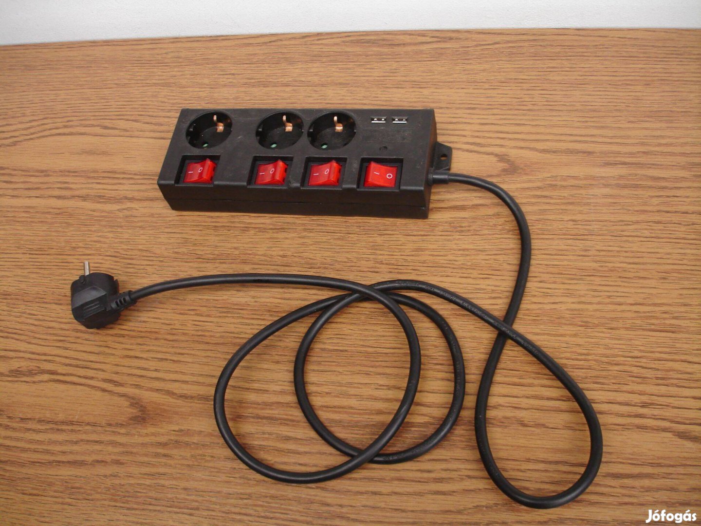 Tischsteckdose 4 aljzatos hosszabbító elosztó kapcsolós USB