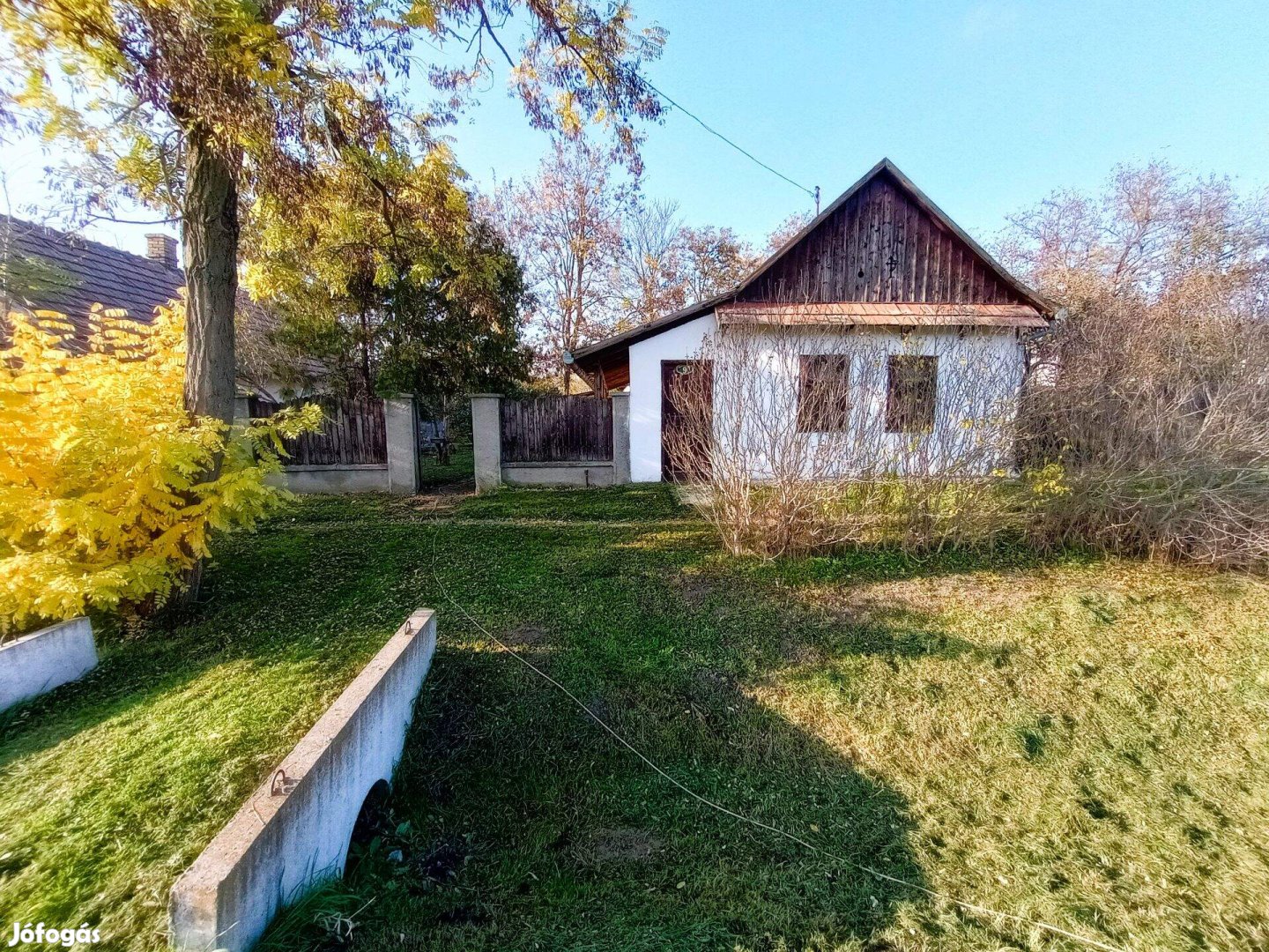 Tisza-tóhoz közeli vályogház eladó ideális lakóháznak, nyaralónak