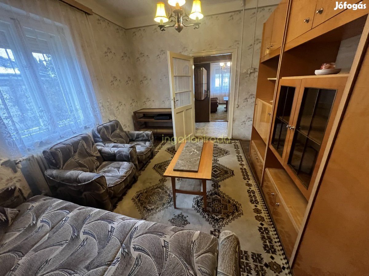 Tiszabercel - Családiház - Eladó