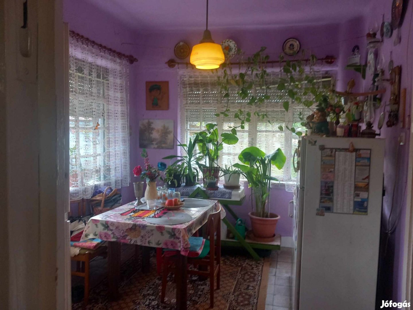 Tiszaföldváron 2 szobás felújítandó családi ház eladó!