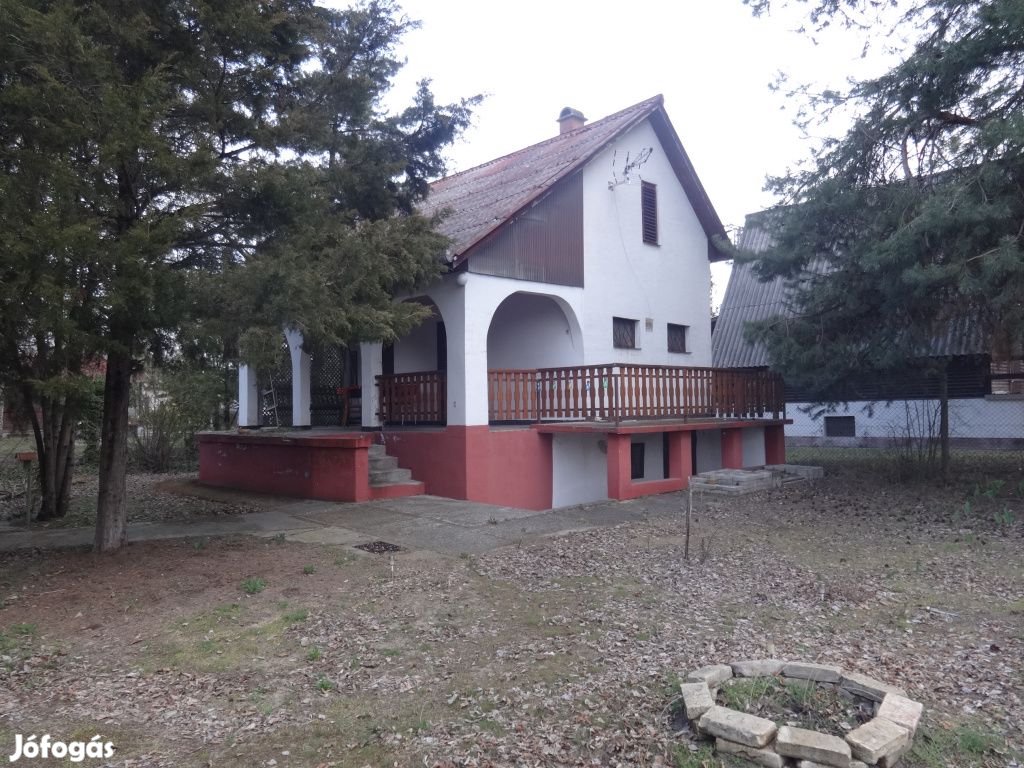 Tiszakécske, Bagoly utca, 65 m2-es, üdülő, 2 szobás,