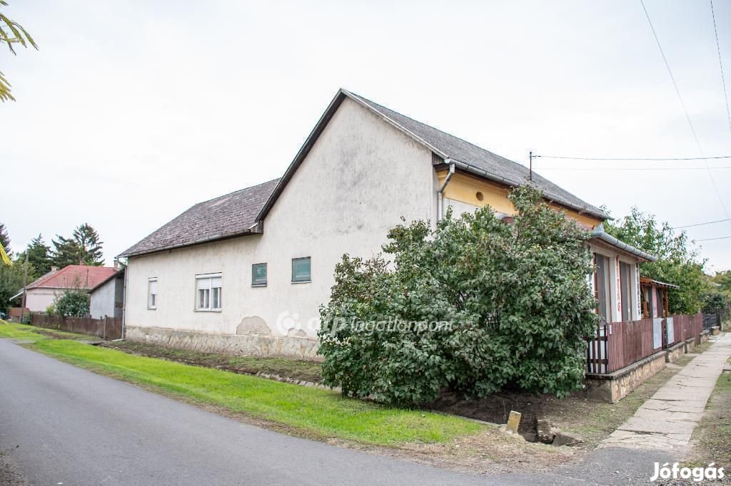 Tiszalöki eladó 147 nm-es ház