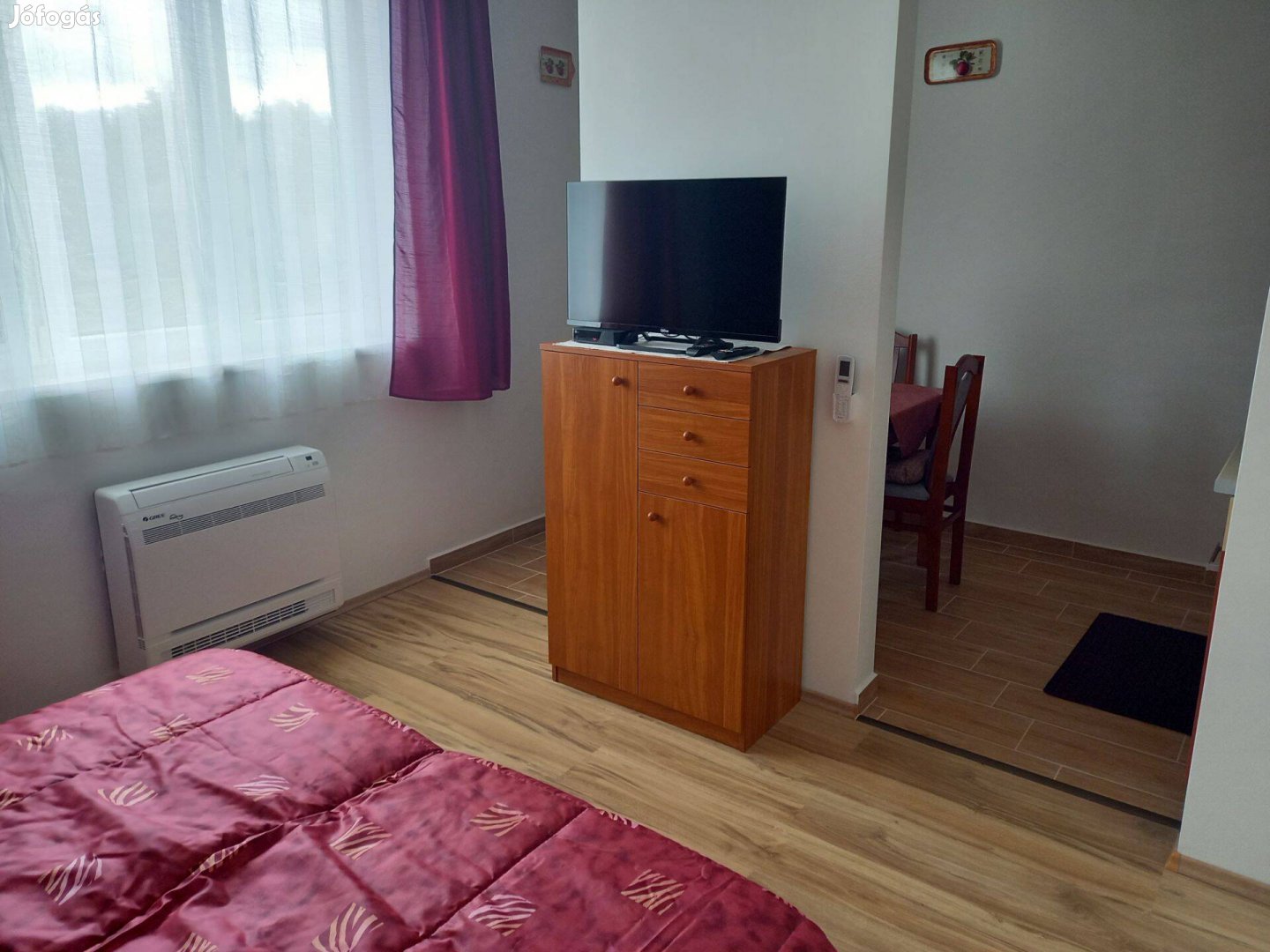 Tiszapalkonyán kiadó 5 apartman, 13 férőhely, nettó 95000 Ft/fő/hónap