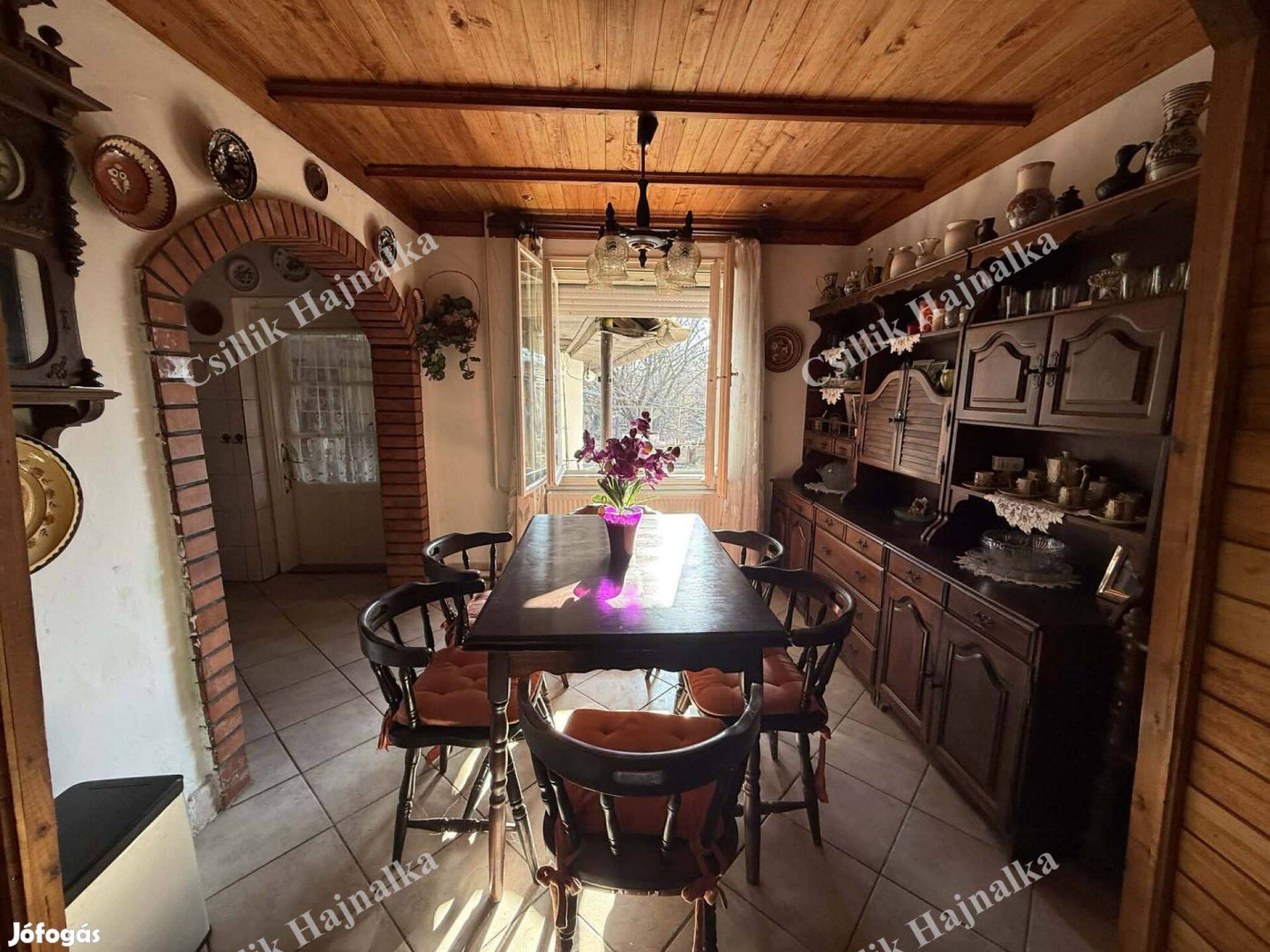 Tiszasüly-hangulatos családi ház, teljes berendezéssel