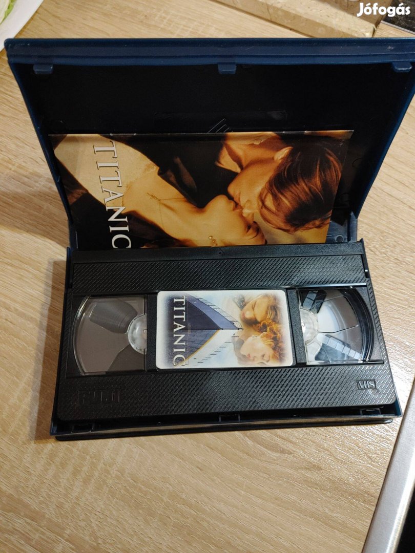 Titanic VHS kazetta fűzettel
