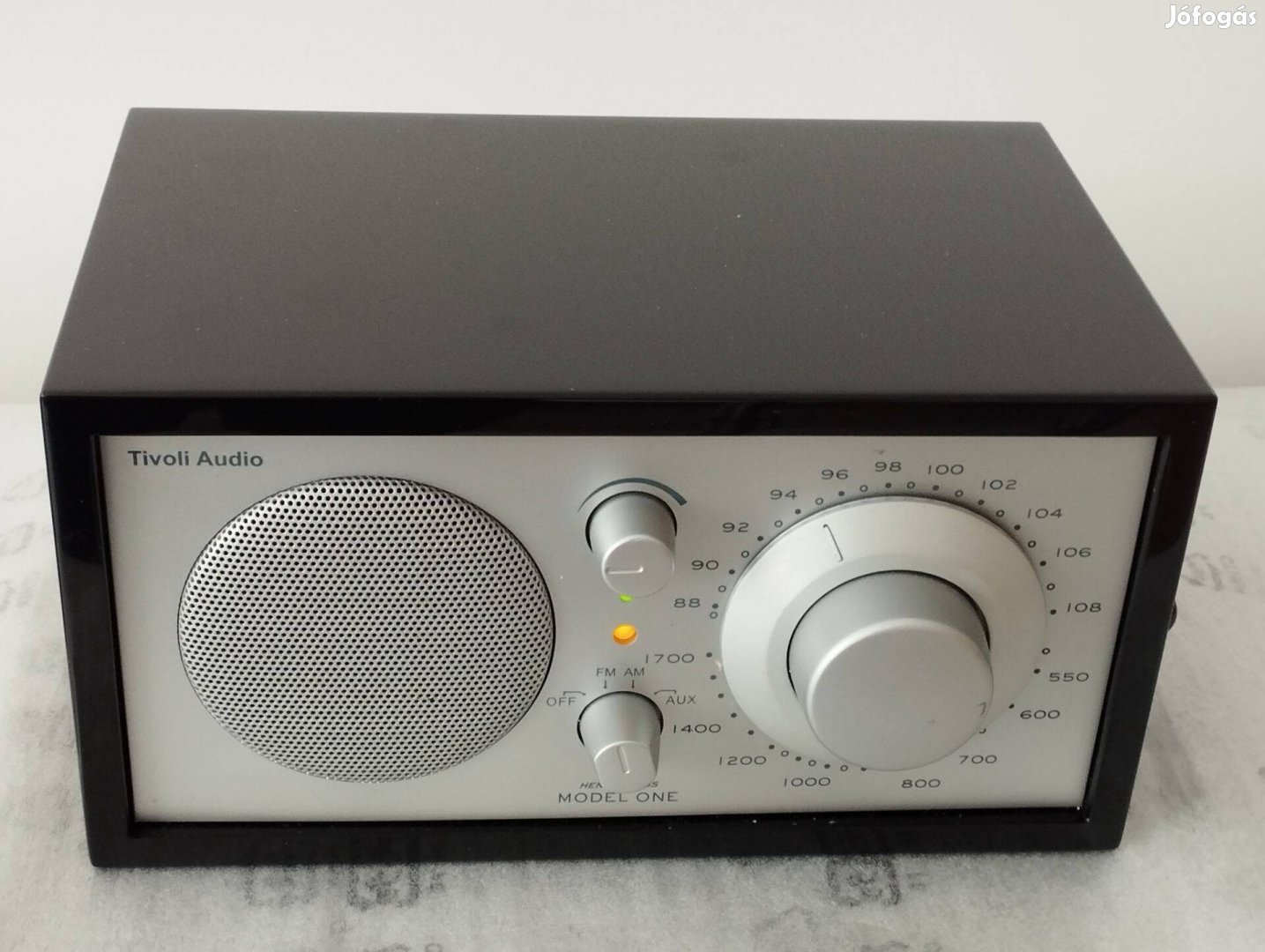 Tivoli Audio Model ONE nagyon jó hang, pici hiba miatt olcsón. Videón!
