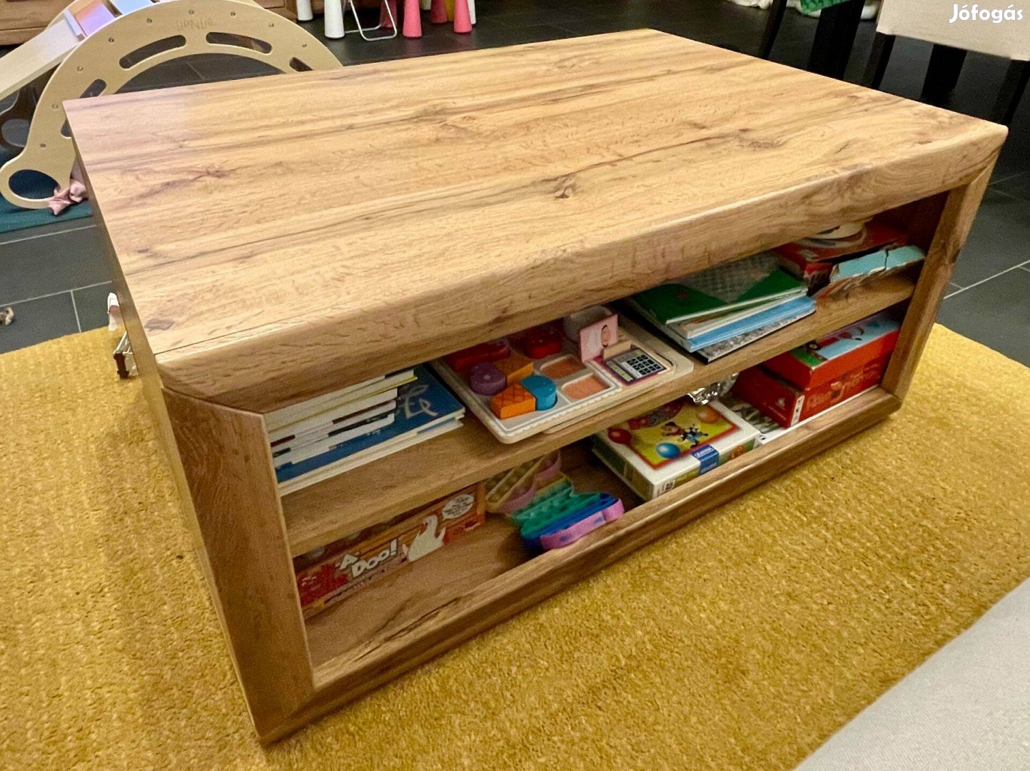 Tizio Nappalibútór eladó