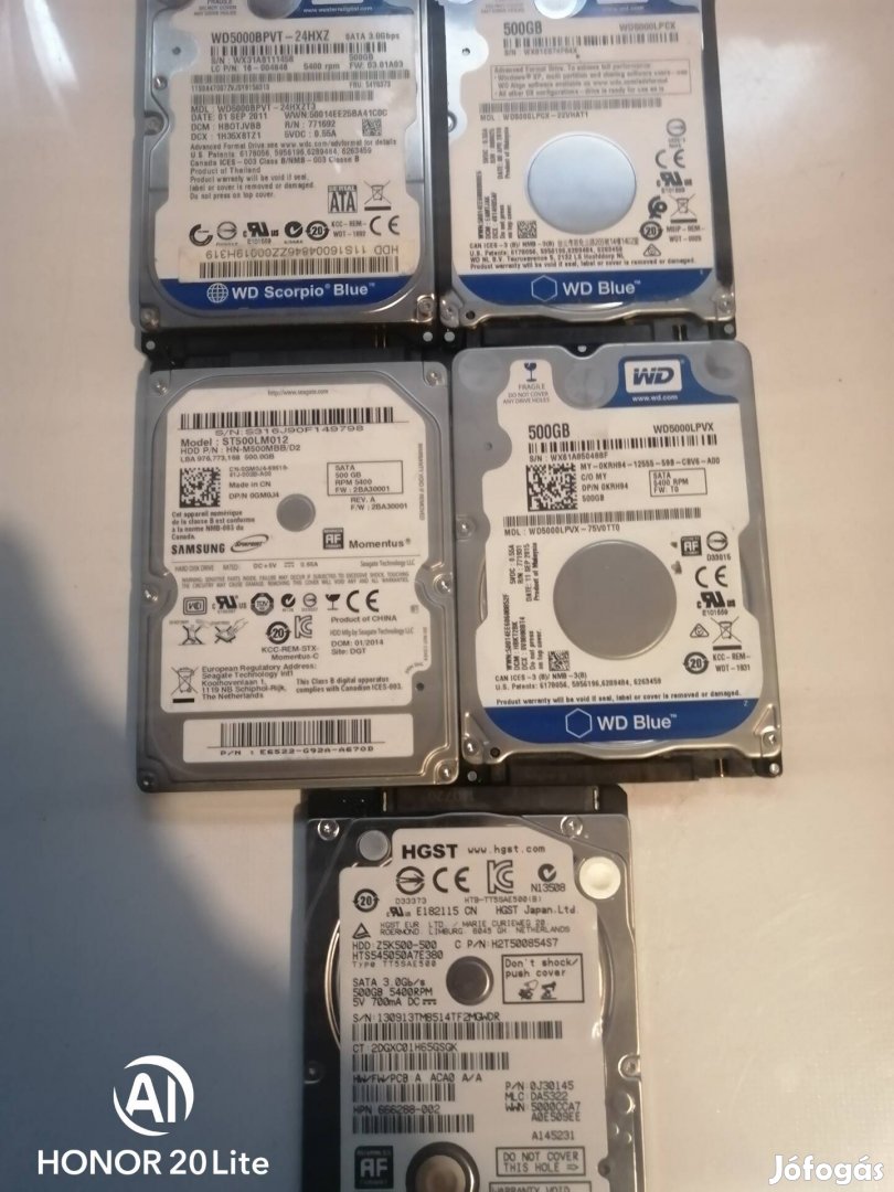 Több darab 500gb laptop hdd. 