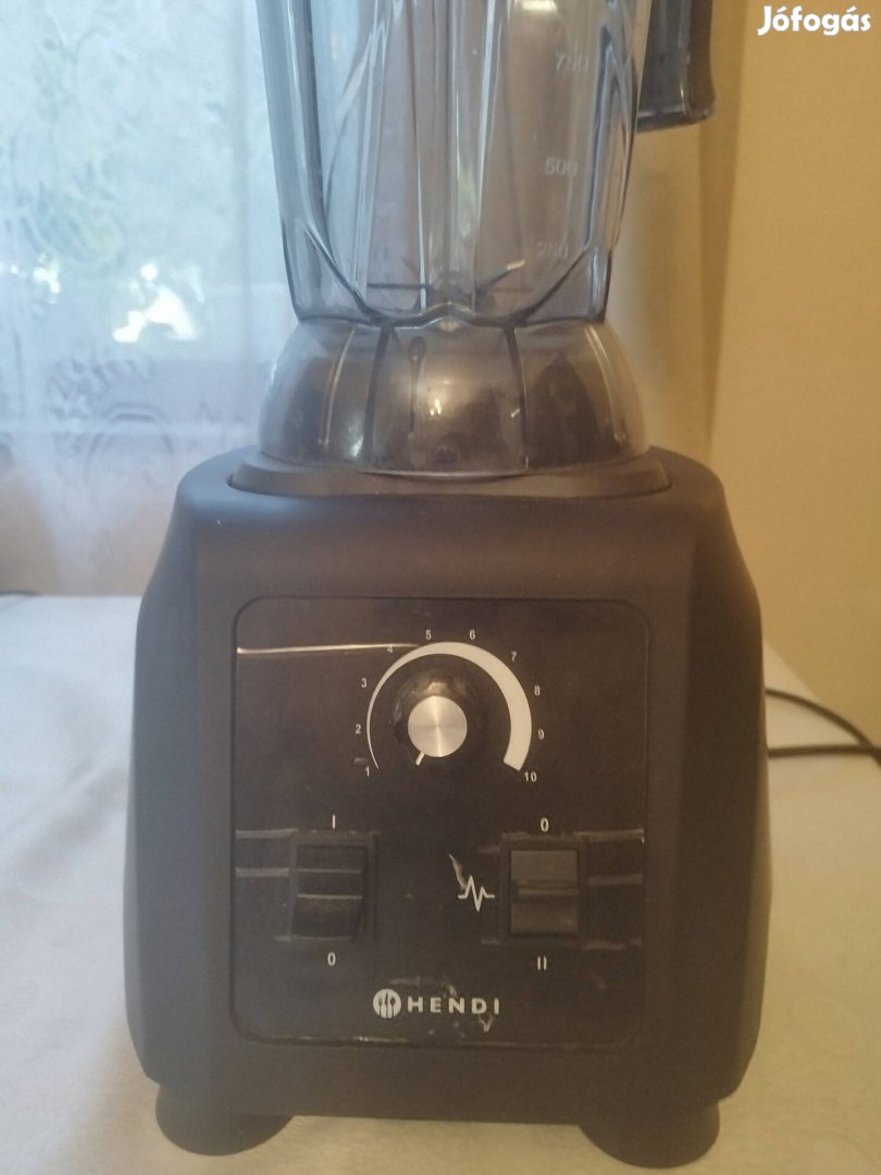 Több funkciós turmixgép 