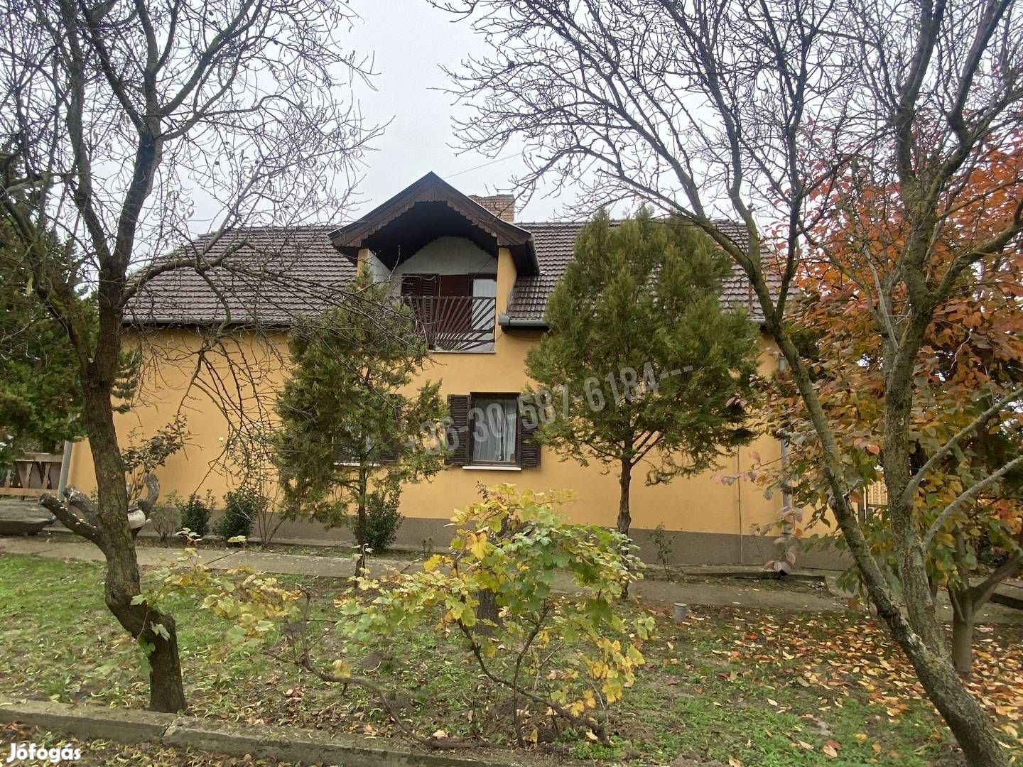 Több generációs jó állapotú 180 m2-es ingatlan  93_beho