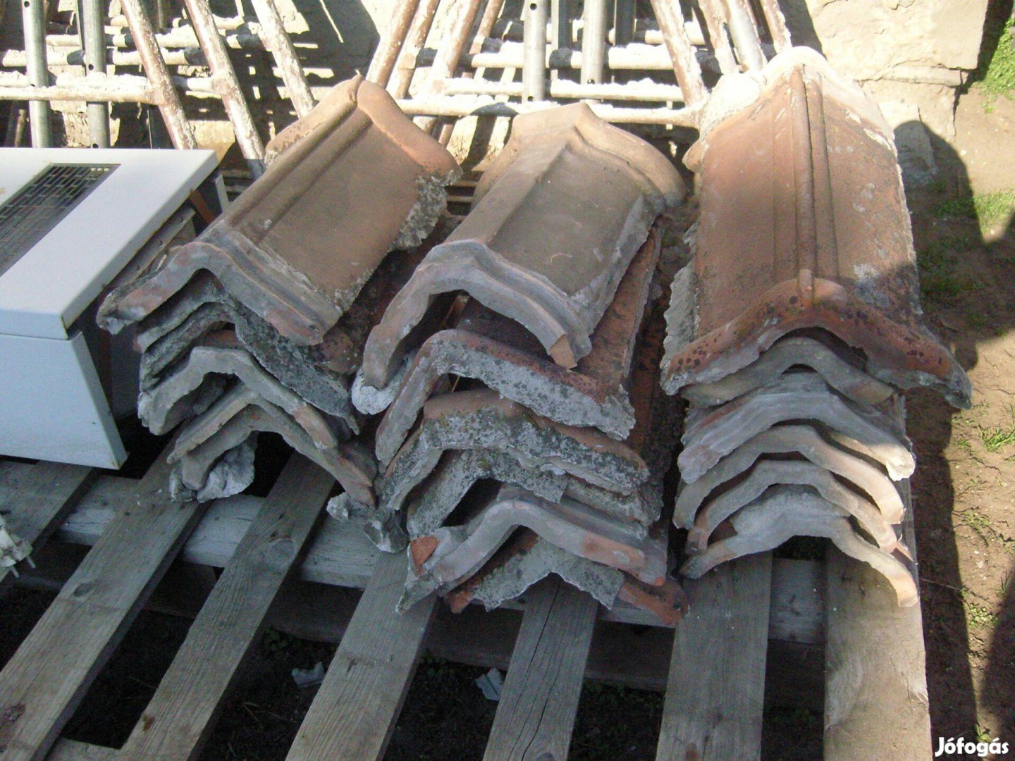 Többféle kúpcserép eladó