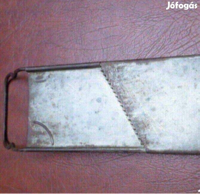 Tökgyalu régi fém gyalu nagy méret