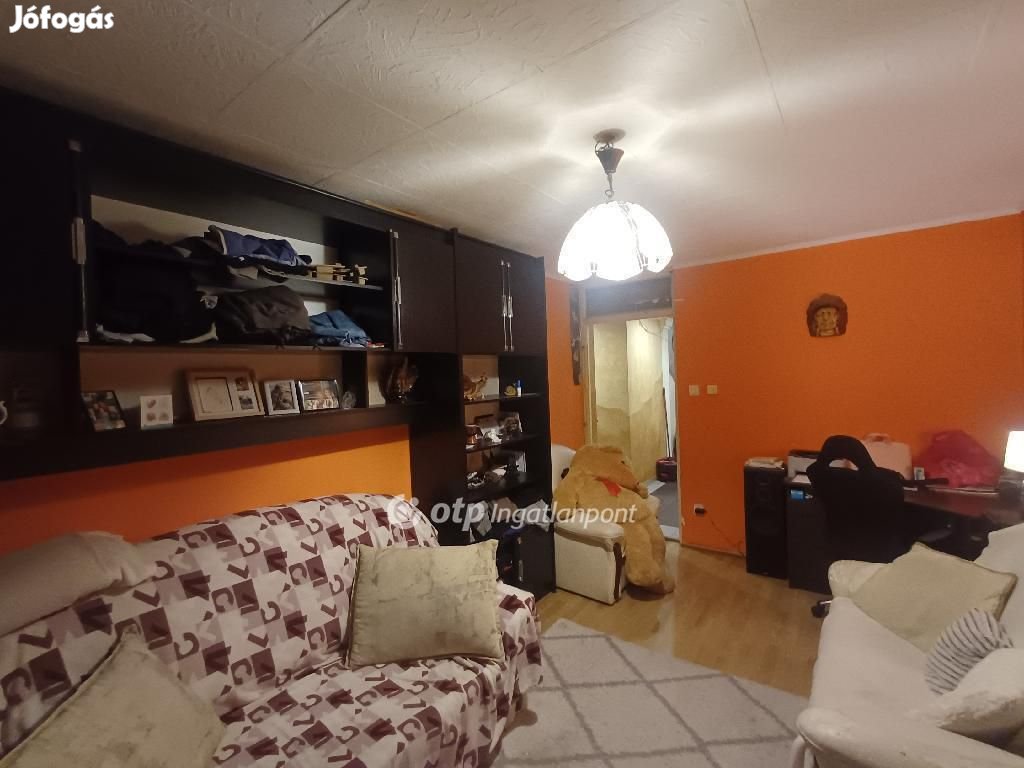 Tököli eladó 49 nm-es lakás