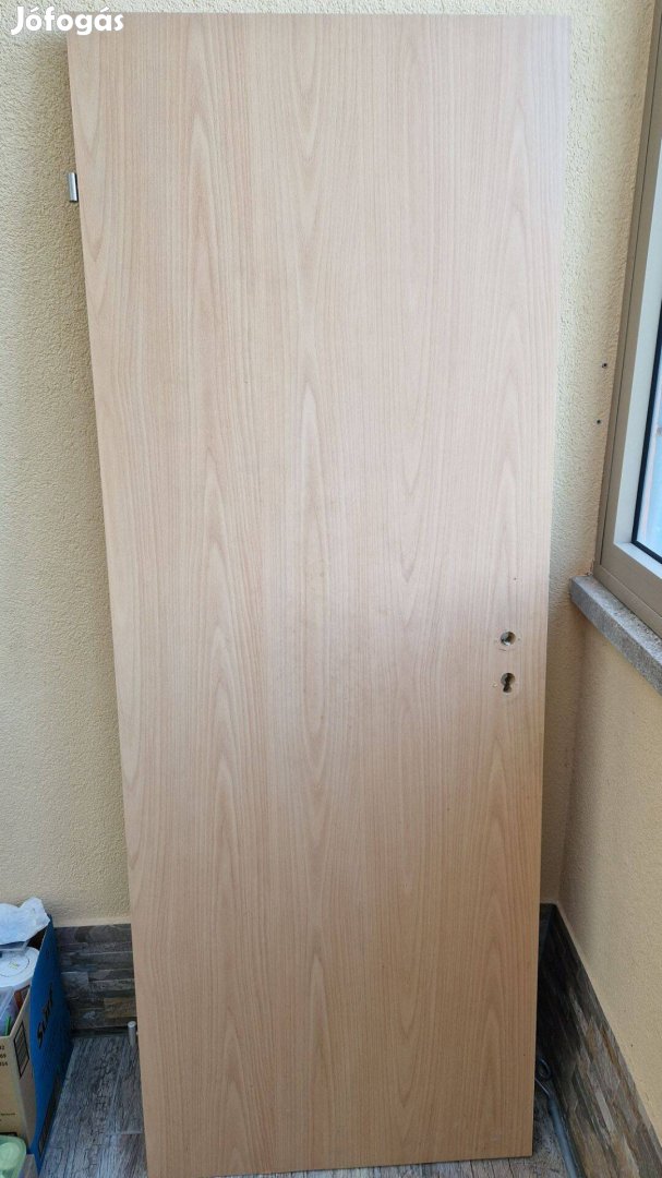 Tölgy beltéri ajtó