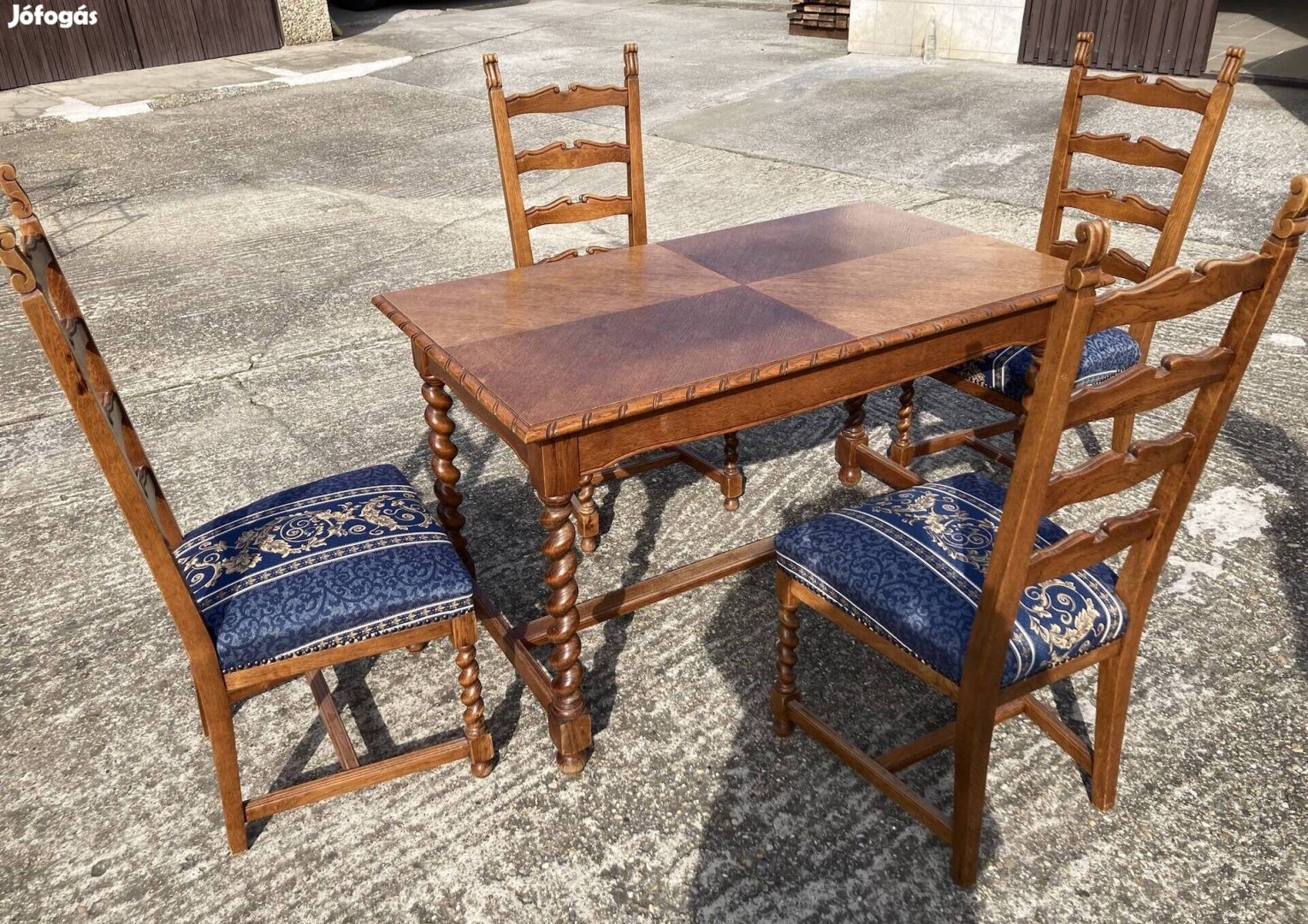 Tölgyfa étkezőasztal + 4 szék 