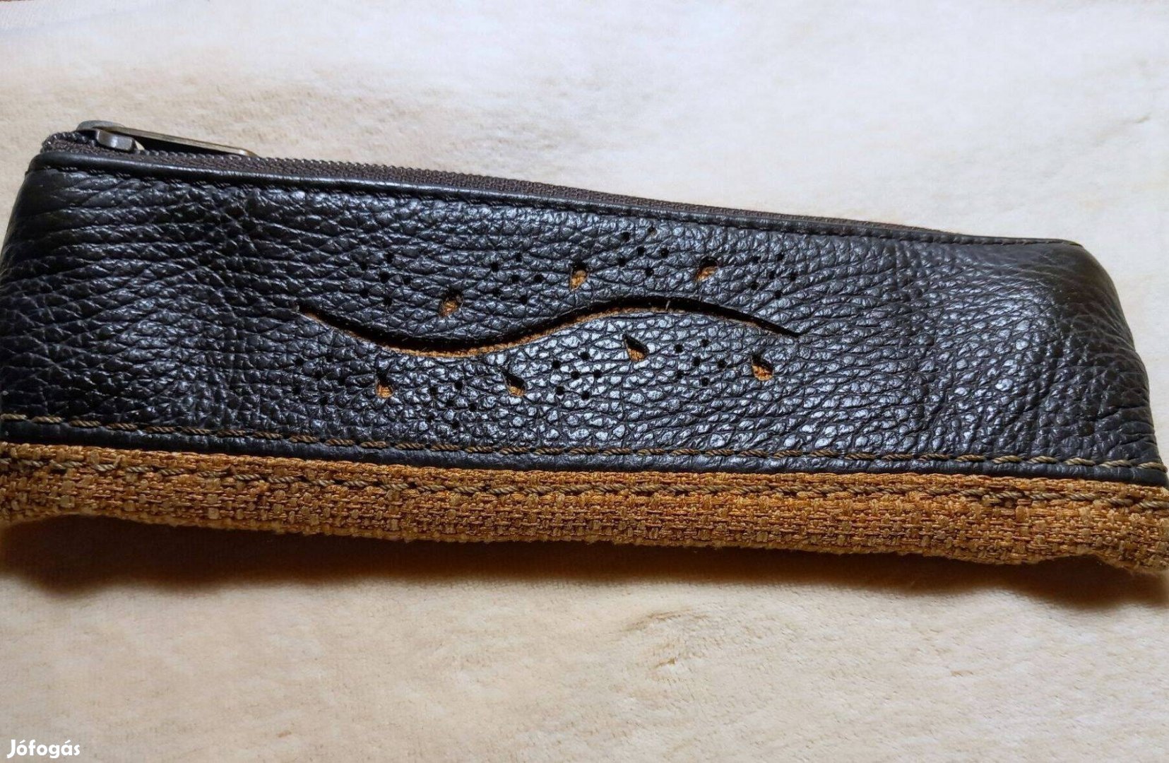 Tolltartó valódi bőr és szövet kombináció, John Gabriel