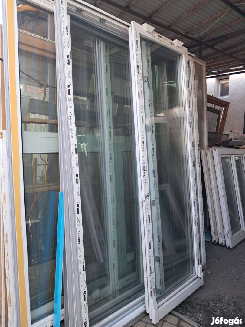 Toló - Bukó teraszajtók