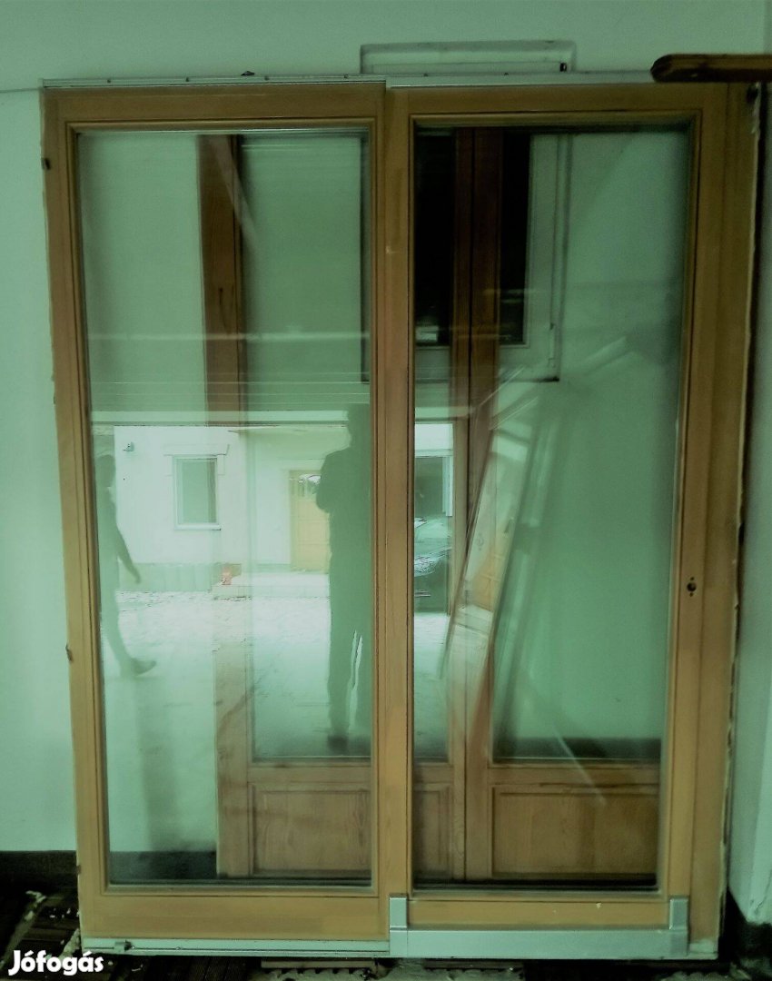 Toló ajtó toló bukó fa terasz ajtó SZ 185 x M 240 cm